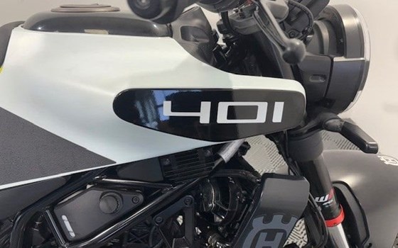 Gebrauchtmotorrad Husqvarna Vitpilen 401 - Bild 2