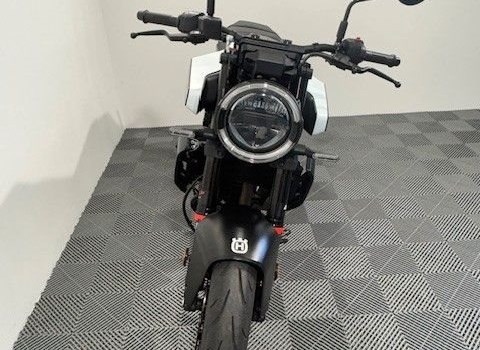 Gebrauchtmotorrad Husqvarna Vitpilen 401 - Bild 7
