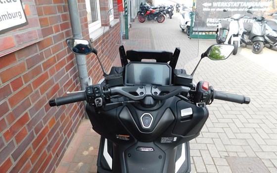 Gebrauchtmotorrad Yamaha TMAX 560 Tech Max - Bild 10
