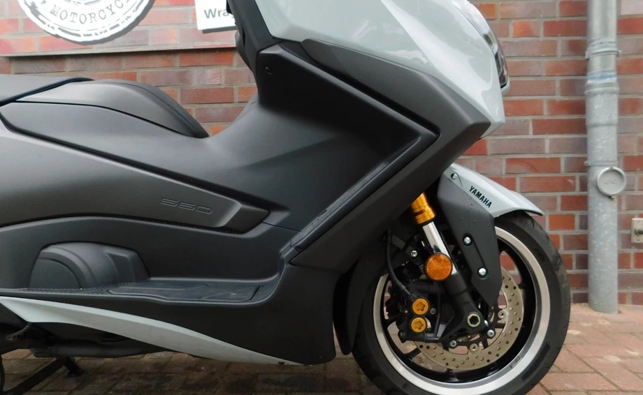 Angebot Yamaha TMAX 560 Tech Max Bild 13: Angebot Yamaha TMAX 560 Tech Max