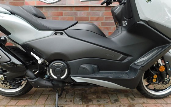 Gebrauchtmotorrad Yamaha TMAX 560 Tech Max - Bild 16