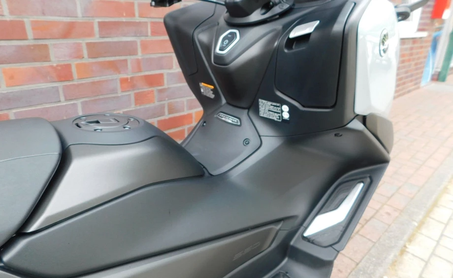 Angebot Yamaha TMAX 560 Tech Max Bild 17: Angebot Yamaha TMAX 560 Tech Max