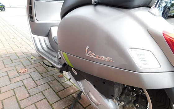 Gebrauchtmotorrad Vespa GTS 125ie Super Tech - Bild 13