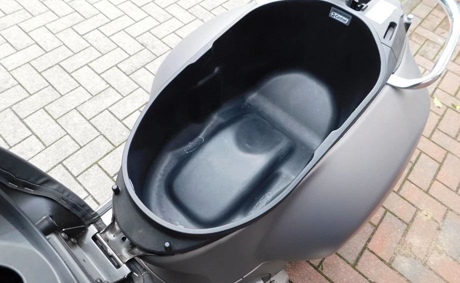 Angebot Vespa GTS 125ie Super Tech Bild 16: Angebot Vespa GTS 125ie Super Tech