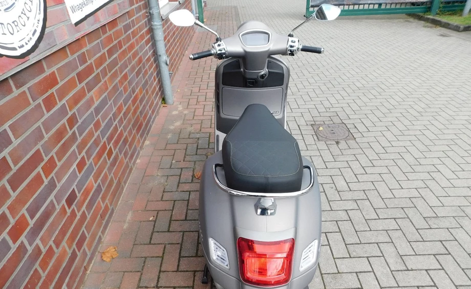 Angebot Vespa GTS 125ie Super Tech Bild 5: Angebot Vespa GTS 125ie Super Tech