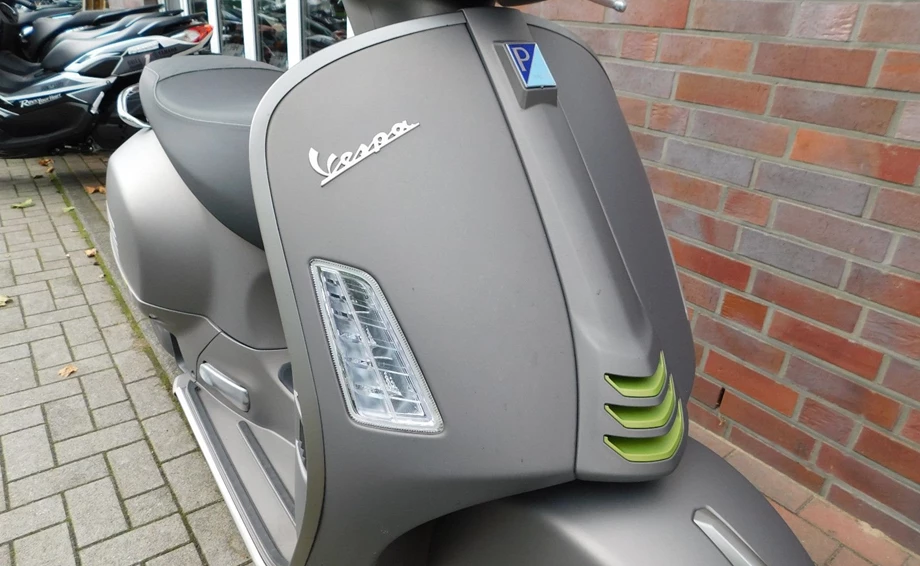 Angebot Vespa GTS 125ie Super Tech Bild 8: Angebot Vespa GTS 125ie Super Tech