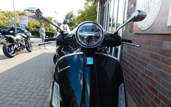 Gebrauchtmotorrad Vespa GTS 310 SuperSport - Bild 6