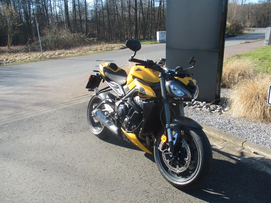 Angebot Triumph Street Triple 765 RS Bild 3: Angebot Triumph Street Triple 765 RS