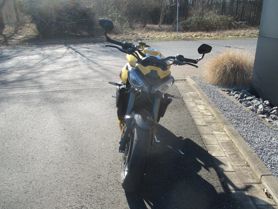 Angebot Triumph Street Triple 765 RS Bild 4: Angebot Triumph Street Triple 765 RS