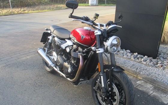 Gebrauchtmotorrad Triumph Speed Twin 1200 - Bild 3
