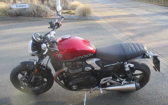 Gebrauchtmotorrad Triumph Speed Twin 1200 - Bild 5