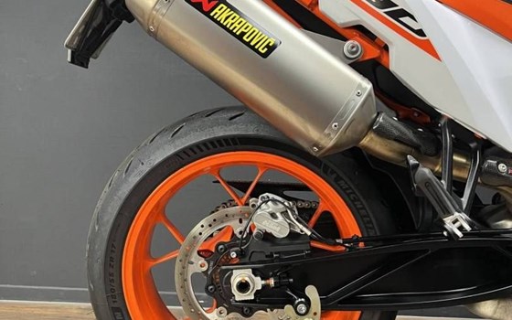 Gebrauchtmotorrad KTM 890 SMT - Bild 5