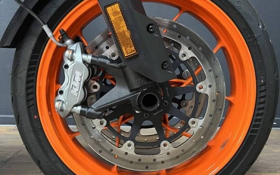 Gebrauchtmotorrad KTM 890 SMT - Bild 7