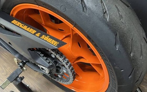 Gebrauchtmotorrad KTM 890 SMT - Bild 8