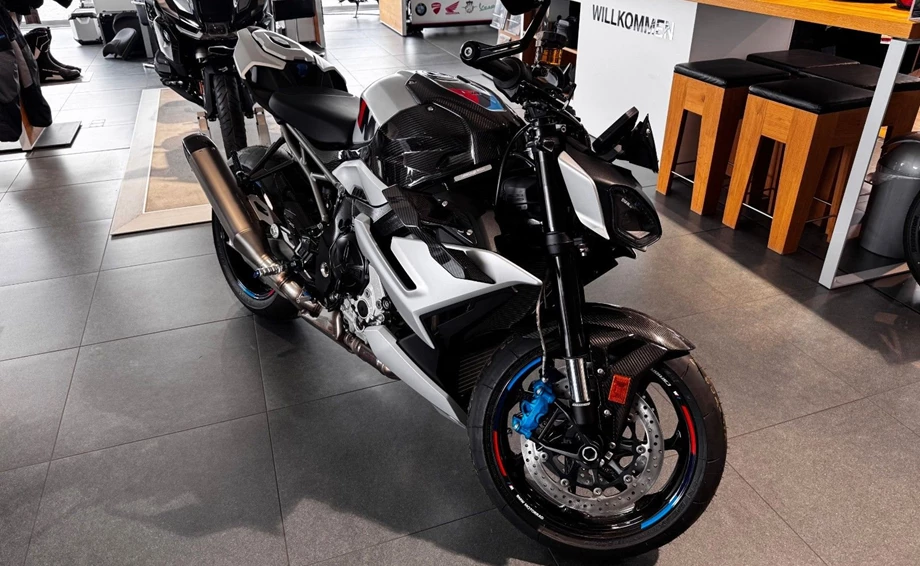 Angebot BMW M 1000 RR Bild 2: Angebot BMW M 1000 RR