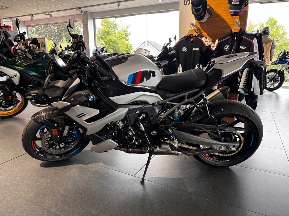 Angebot BMW M 1000 RR Bild 6: Angebot BMW M 1000 RR