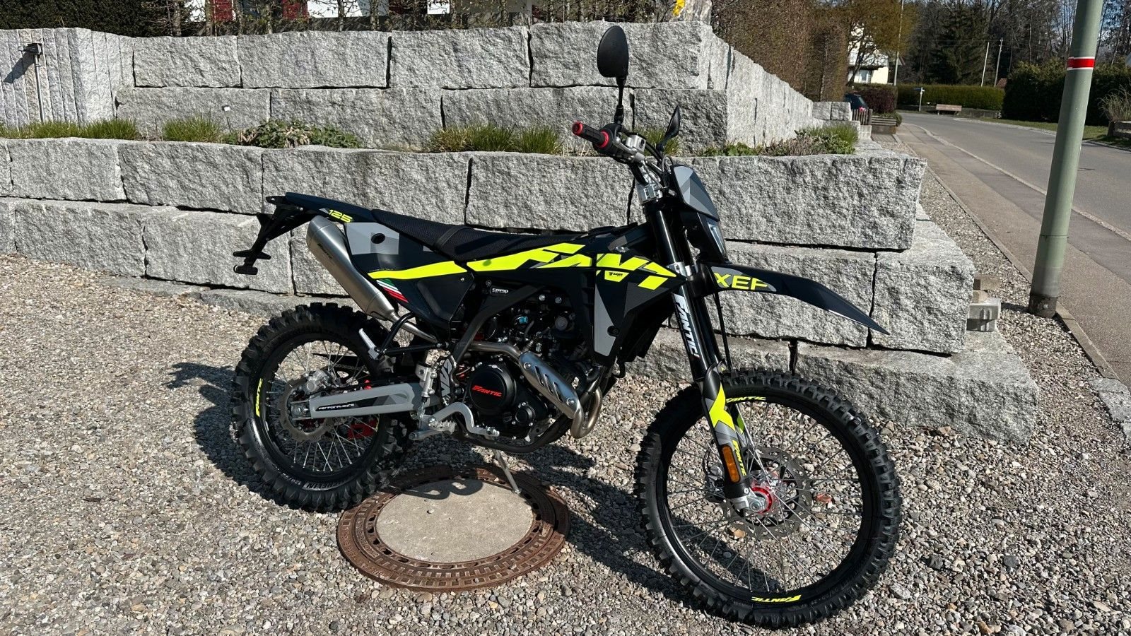Fantic XEF 125 Performance