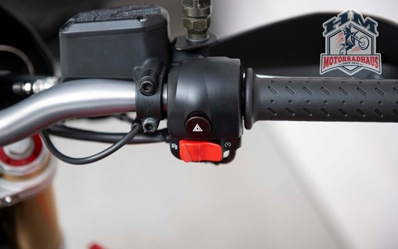 Gebrauchtmotorrad Aprilia Dorsoduro 750 - Bild 8