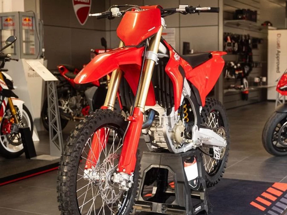 Angebot Ducati Desmo450 MX Bild 2: Angebot Ducati Desmo450 MX