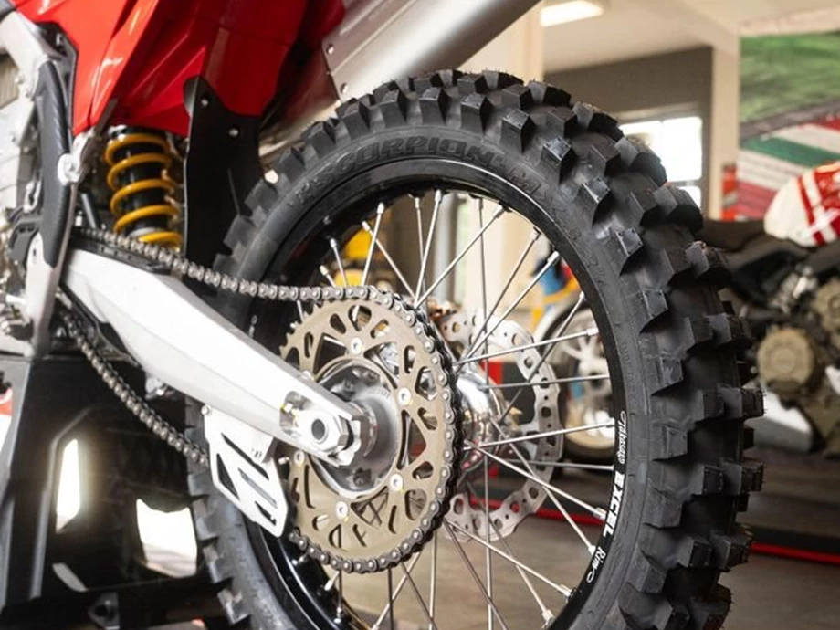 Angebot Ducati Desmo450 MX Bild 5: Angebot Ducati Desmo450 MX