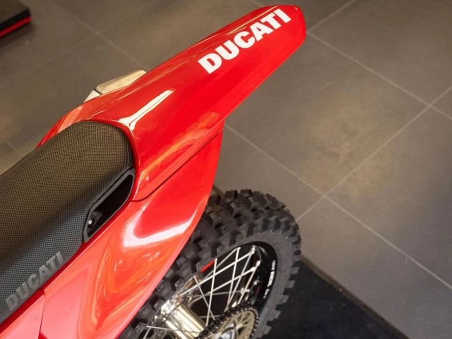 Angebot Ducati Desmo450 MX Bild 6: Angebot Ducati Desmo450 MX
