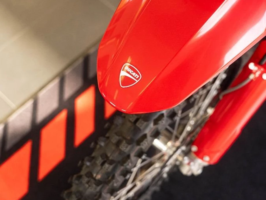 Angebot Ducati Desmo450 MX Bild 8: Angebot Ducati Desmo450 MX