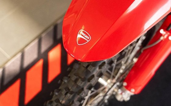 Neufahrzeug Ducati Desmo450 MX - Bild 8