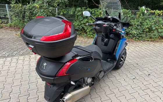 Gebrauchtmotorrad Peugeot Metropolis 400 - Bild 6