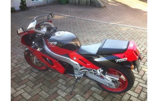 Motorrad Occasion Kawasaki ZXR 750 - Bild 2