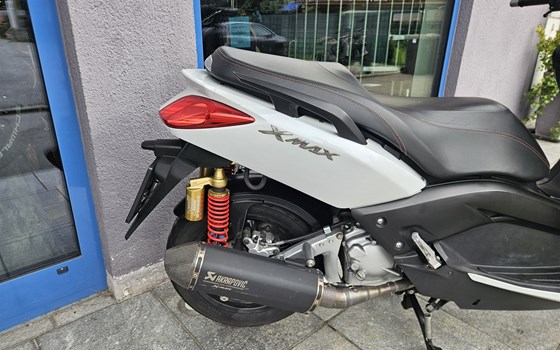 Gebrauchtmotorrad Yamaha X-Max 250 - Bild 2 Gebrauchtmotorrad Yamaha X-Max 250 - Bild 2