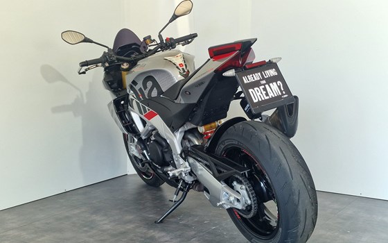 Gebrauchtmotorrad Aprilia Tuono V4 1100 - Bild 2 Gebrauchtmotorrad Aprilia Tuono V4 1100 - Bild 2