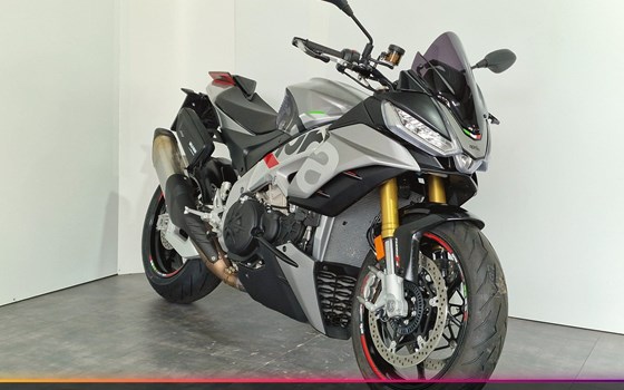Gebrauchtmotorrad Aprilia Tuono V4 1100 - Bild 1 Gebrauchtmotorrad Aprilia Tuono V4 1100 - Bild 1