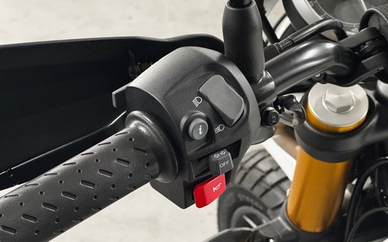 Neufahrzeug Triumph Scrambler 400 XC - Bild 10