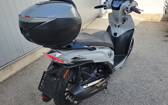 Gebrauchtmotorrad Kymco New People S 300i ABS - Bild 3 Gebrauchtmotorrad Kymco New People S 300i ABS - Bild 3