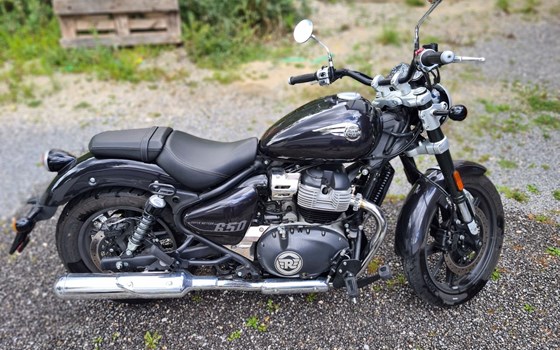 Gebrauchtmotorrad Royal Enfield Super Meteor 650 - Bild 13 Gebrauchtmotorrad Royal Enfield Super Meteor 650 - Bild 13