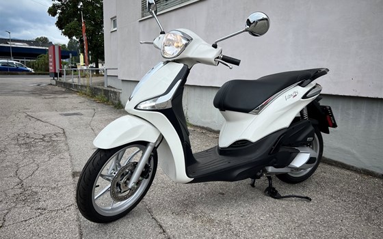 Gebrauchtmotorrad Piaggio Liberty 125 - Bild 1 Gebrauchtmotorrad Piaggio Liberty 125 - Bild 1