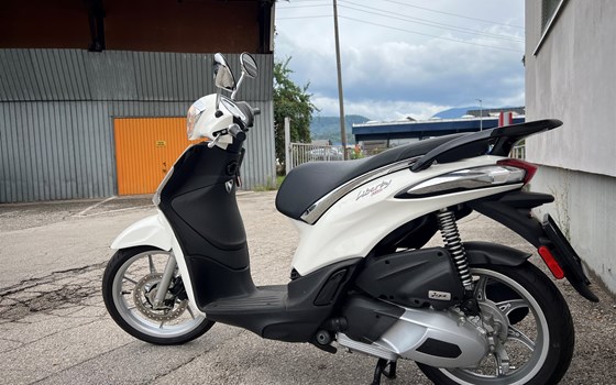 Gebrauchtmotorrad Piaggio Liberty 125 - Bild 2 Gebrauchtmotorrad Piaggio Liberty 125 - Bild 2