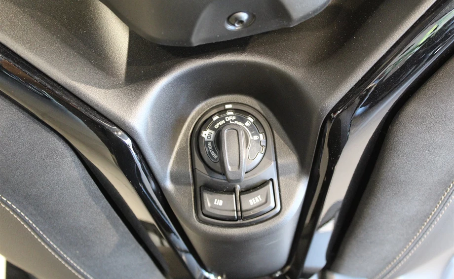 Angebot Yamaha XMAX 300 Tech MAX Bild 15: Angebot Yamaha XMAX 300 Tech MAX