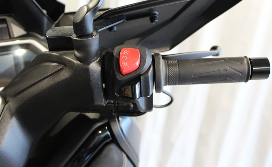 Angebot Yamaha XMAX 300 Tech MAX Bild 18: Angebot Yamaha XMAX 300 Tech MAX