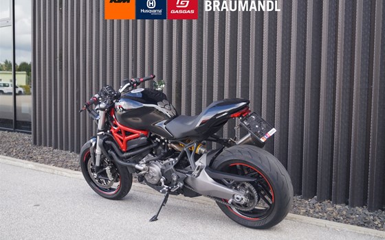 Gebrauchtmotorrad Ducati Monster 821 - Bild 5 Gebrauchtmotorrad Ducati Monster 821 - Bild 5