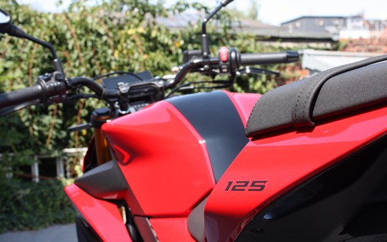 Gebrauchtmotorrad Fantic Stealth 125 - Bild 8