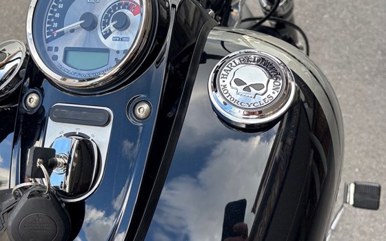 Gebrauchtmotorrad Harley-Davidson Dyna Fat Bob FXDF - Bild 12 Gebrauchtmotorrad Harley-Davidson Dyna Fat Bob FXDF - Bild 12