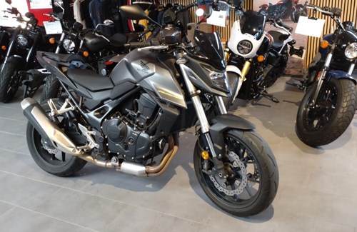 Gebrauchtmotorrad Honda CB750 Hornet