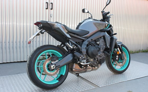 Gebrauchtmotorrad Yamaha MT-09 Y-AMT - Bild 3