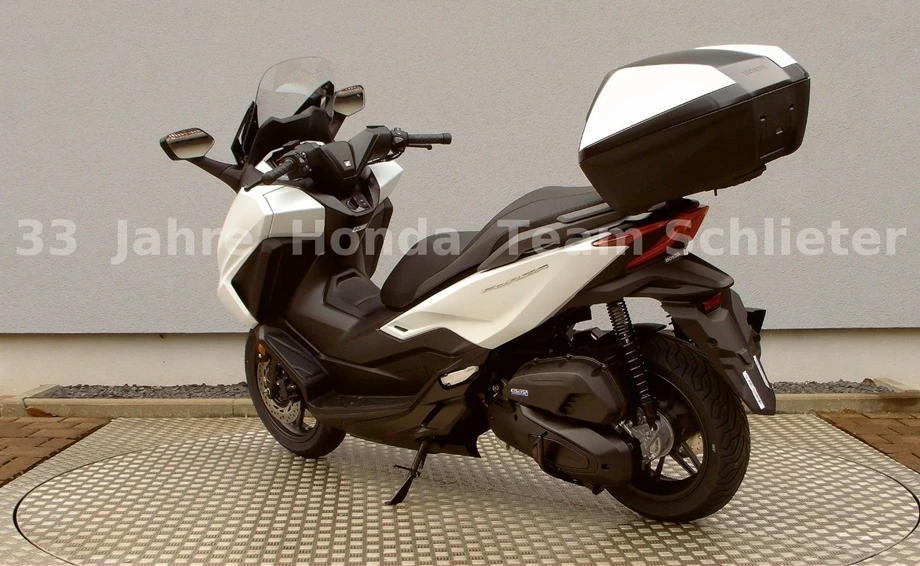 Offer Honda Forza 125 Bild 6: Offer Honda Forza 125