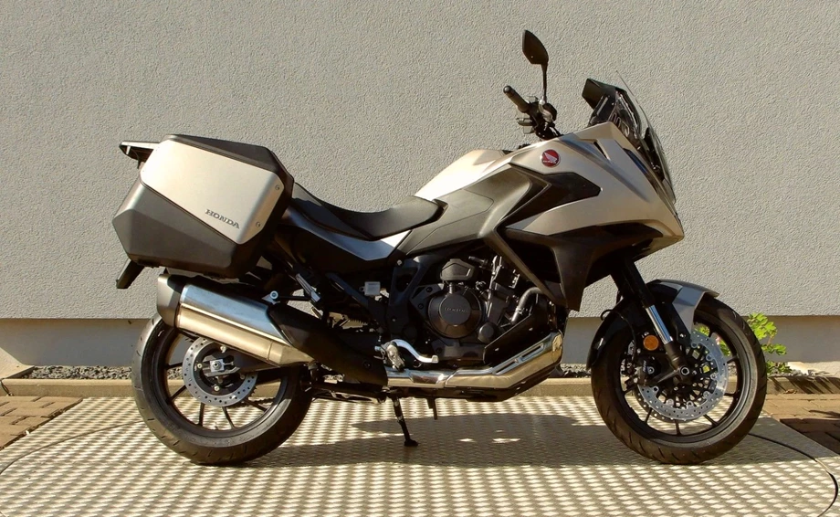 Offer Honda NT1100 Bild 1: Offer Honda NT1100