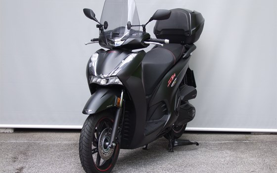 Gebrauchtmotorrad Honda SH350i - Bild 1 Gebrauchtmotorrad Honda SH350i - Bild 1