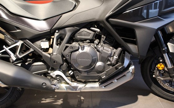 Gebrauchtmotorrad Honda NT1100 - Bild 3