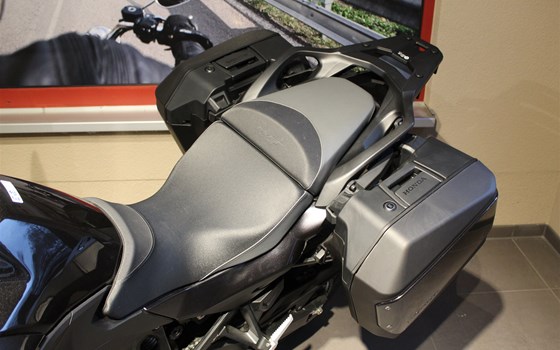 Gebrauchtmotorrad Honda NT1100 - Bild 9