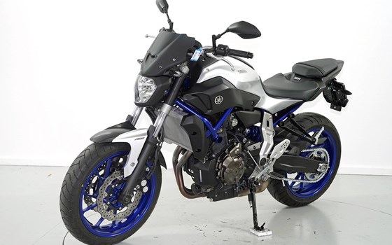 Motorrad Occasion Yamaha MT-07 - Bild 3